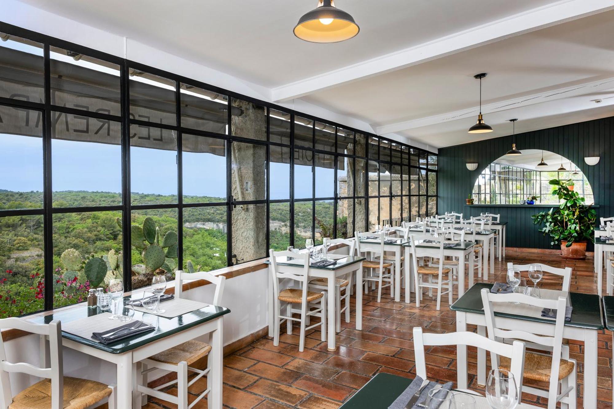 Hotel Restaurant Les Remparts Venasque Kültér fotó
